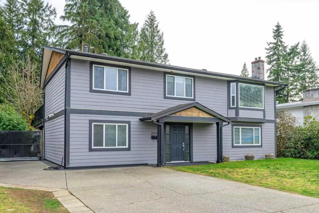 Private 1 Bedroom In Brookswood Langley Exterior photo