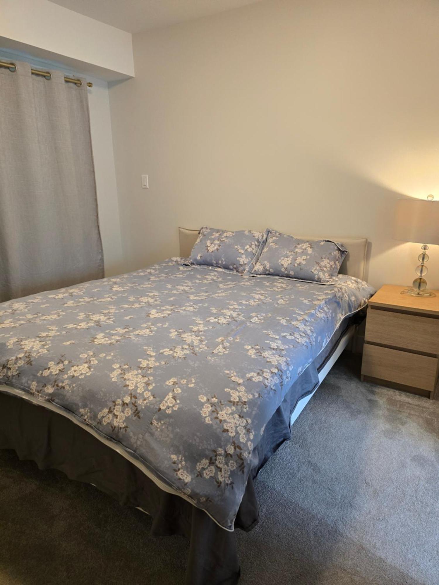 Private 1 Bedroom In Brookswood Langley Exterior photo